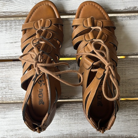 BRASH Brand Gladiator Sandals Tan Size 8 - Picture 2 of 8